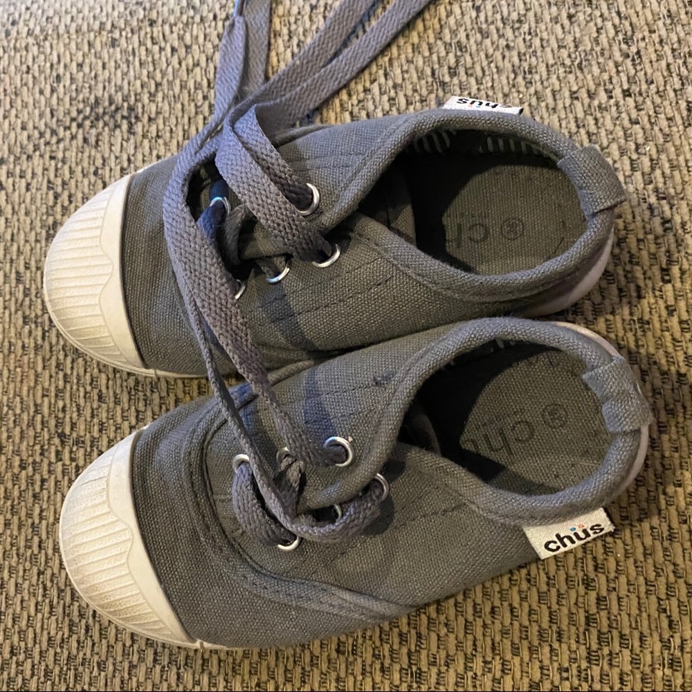 Chus 26 canvas shoe